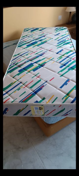 Due materassi a molle 180*80*18 e 180*80*15