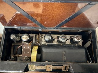 Radio Cofre Philips 2511