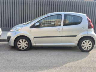 Peugeot 107 (Automático) 2012 130.000 km