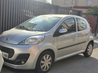 Peugeot 107 (Automático) 2012 130.000 km
