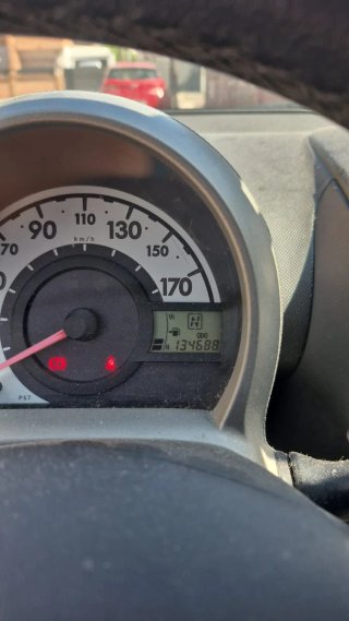 Peugeot 107 (Automático) 2012 130.000 km