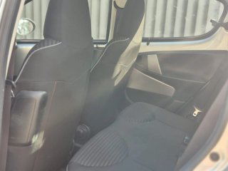 Peugeot 107 (Automático) 2012 130.000 km