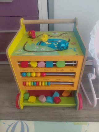 Juguete de madera para bebé con formas y números