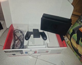 Nintendo Switch + 5 juegos + Zelda + Mario Kart