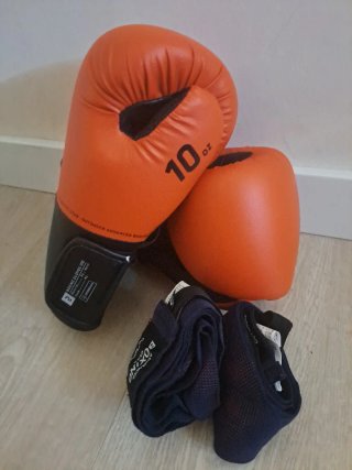 Guantes de boxeo y vendas 10 oz