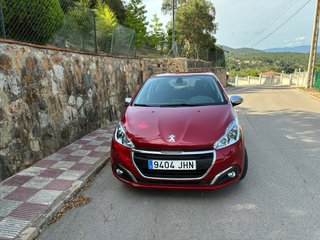 Peugeot 208 2015