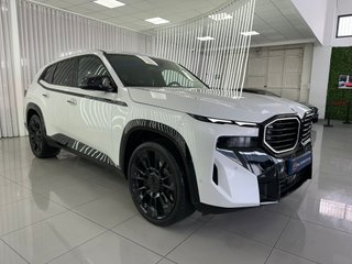 BMW XM XM 50e 350 kW (476 CV)