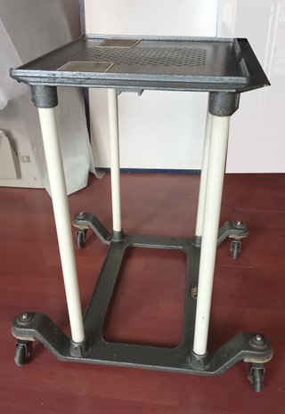 Mesa hierro para máquina escribir INVOLCA (años70)