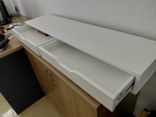 Balda flotante IKEA con 2 cajones