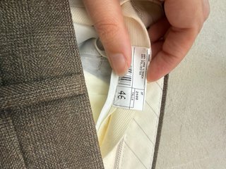 Pantalón de Lujo Pertegaz. Lana virgen y de pinzas
