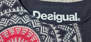 Camiseta Desigual manga larga negra y roja