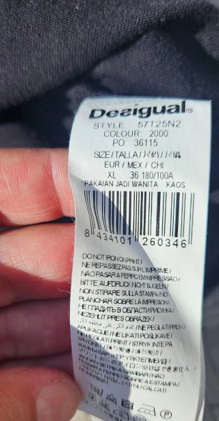 Camiseta Desigual manga larga negra y roja
