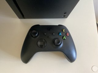 Xbox Series X 1TB Negra + Mando