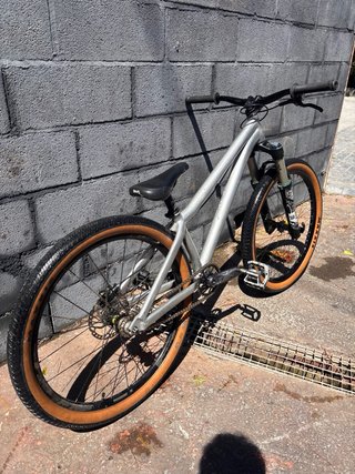 Bici Dirt Jump NS Bikes 26