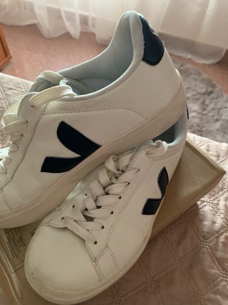 Zapatillas Veja Talla 36 Blancas y Negro