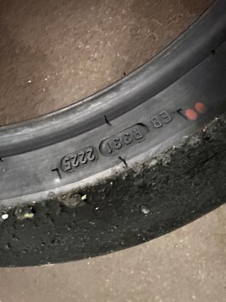 2 Pirelli Superbike SC0 200/60/17