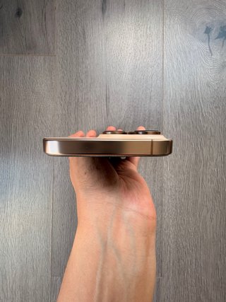 iPhone 16 Pro 128GB - Desert Titanium