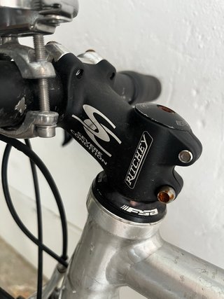 Bicicleta de carretera Airborne Thunderbolt