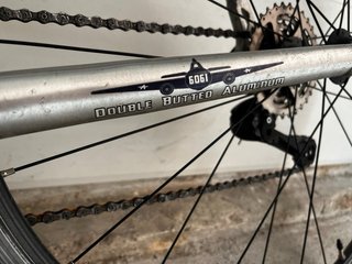 Bicicleta de carretera Airborne Thunderbolt