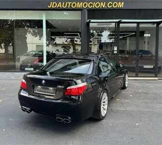 BMW M5 V10