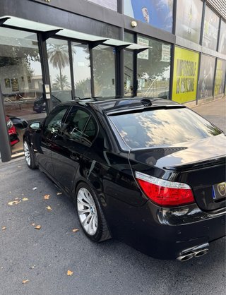 BMW M5 V10