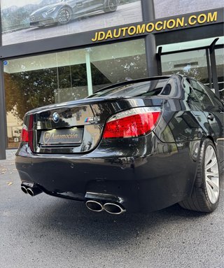 BMW M5 V10