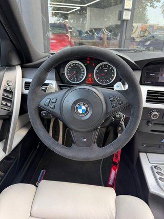 BMW M5 V10