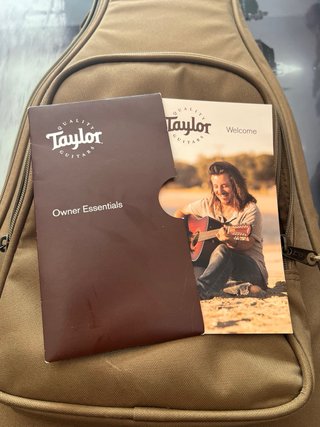 Guitarra acústica Taylor Baby BTe-Koa