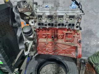 Motor Mercedes OM611980 (sin periféricos)