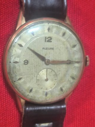 Reloj Aleure Clásico Dorado y Negro