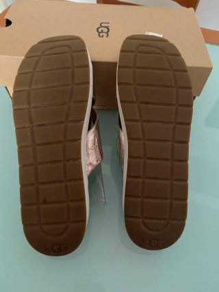 Sandalias UGG Oro Rosa
