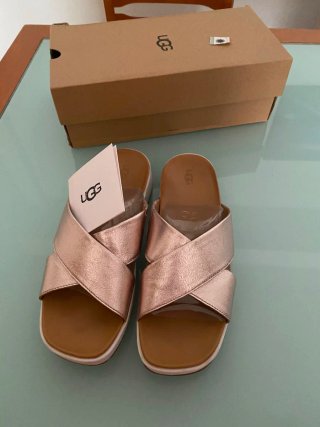 Sandalias UGG Oro Rosa