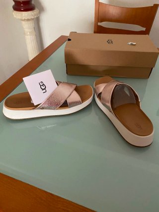 Sandalias UGG Oro Rosa