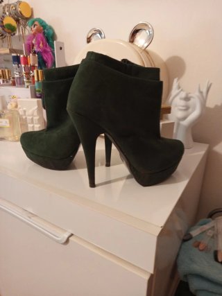Botines verdes de tacón