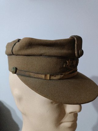 Teresiana de Gala capitán Legión. Caqui.