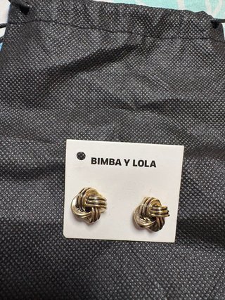 Pendientes nudo dorado Bimba y Lola