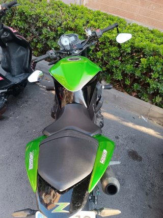 Kawasaki Z750 Naked