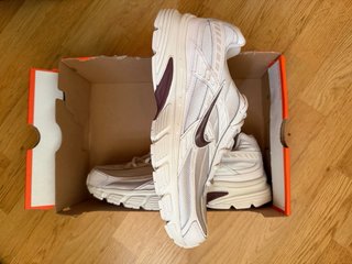 Zapatillas Nike Initiator Beige/Marrón Nuevas