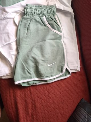 Conjunto Nike Camiseta y Pantalón Corto
