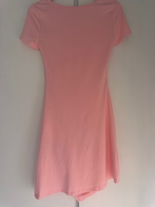Vestido rosa manga corta ajustado