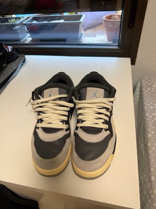 Zapatillas Jordan 4 Low Negras y Grises
