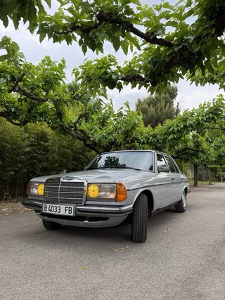 Mercedes-Benz W123 280E 1982