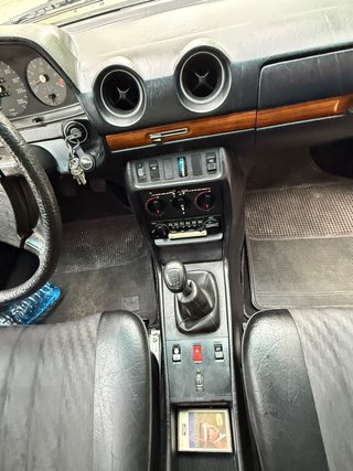 Mercedes-Benz W123 280E 1982