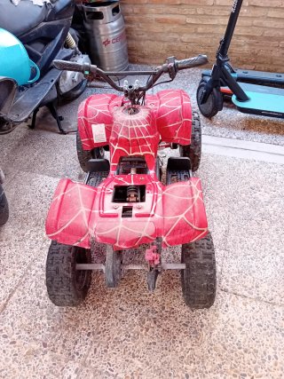 Quad eléctrico infantil rojo
