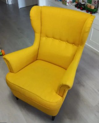 STRANDMON Sillón orejero amarillo IKEA
