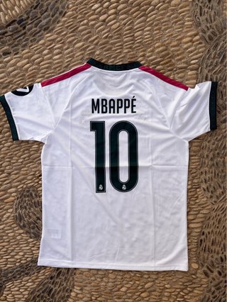 Camiseta Real Madrid de Mbappé Adidas Talla L