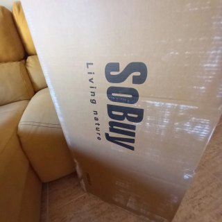 Consola recibidor mármol y metal dorado