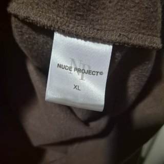 Sudadera Nude Project