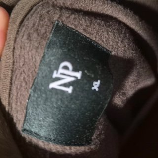 Sudadera Nude Project