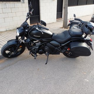 Kawasaki Vulcan S 650 Negra + Extras
